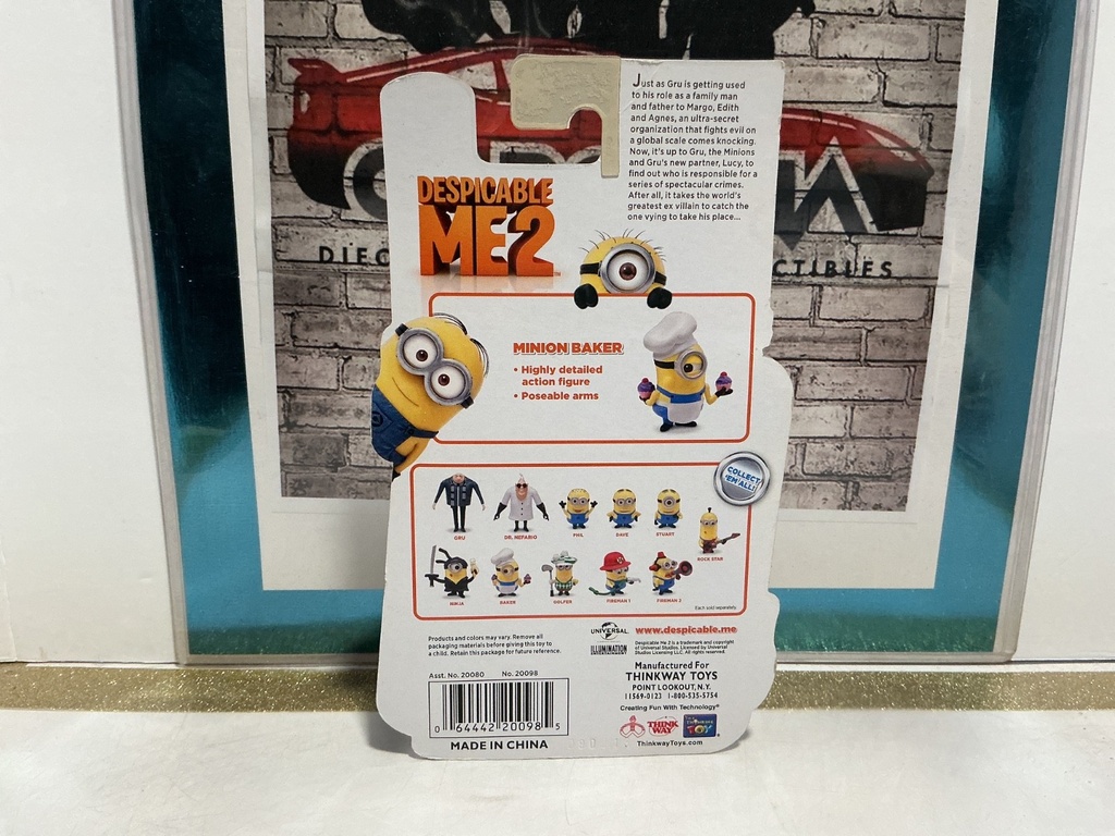 DESPICABLE ME 2 MOVIE -  4-INCH MINION BAKER B1 image