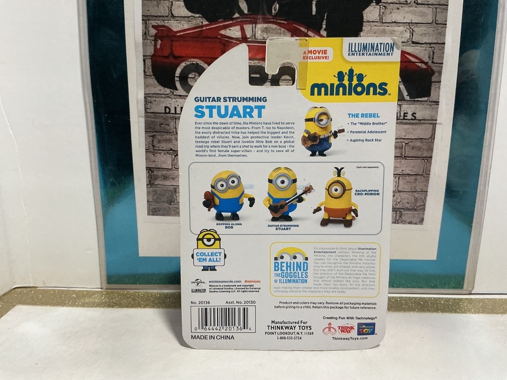 MINIONS MOVIE -  4-INCH GUITAR STRUMMING STUART B2 [MANUFACTURE ERROR] image