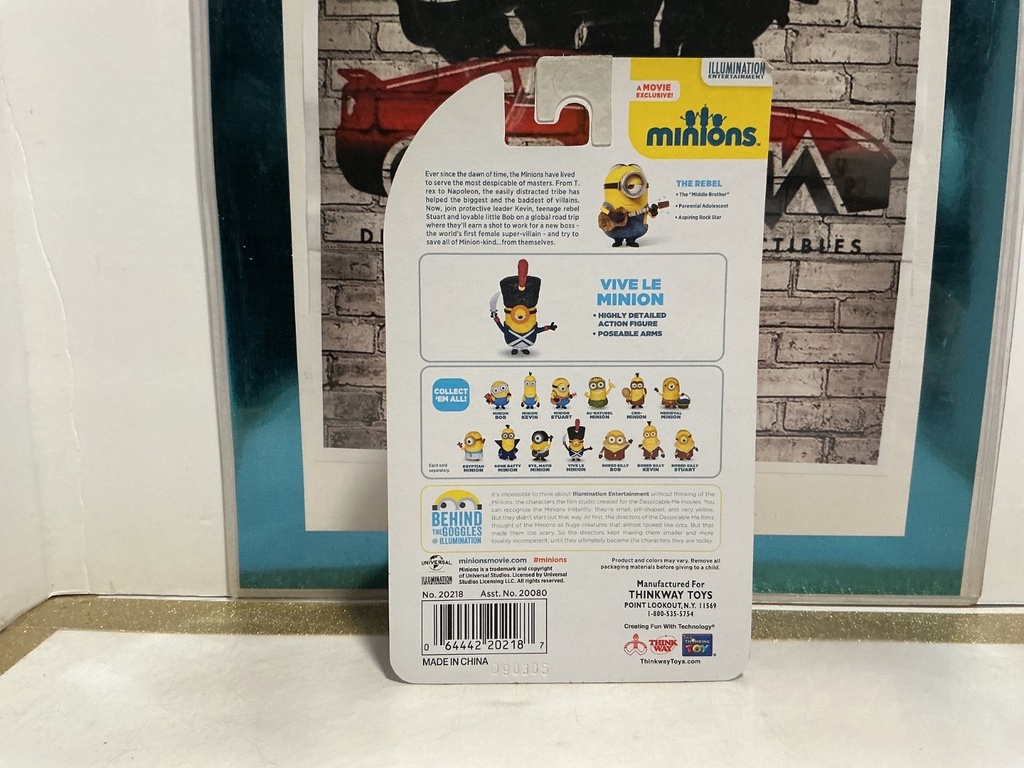 DESPICABLE ME 2 MOVIE -  4-INCH VIVE LE MINION B1 image