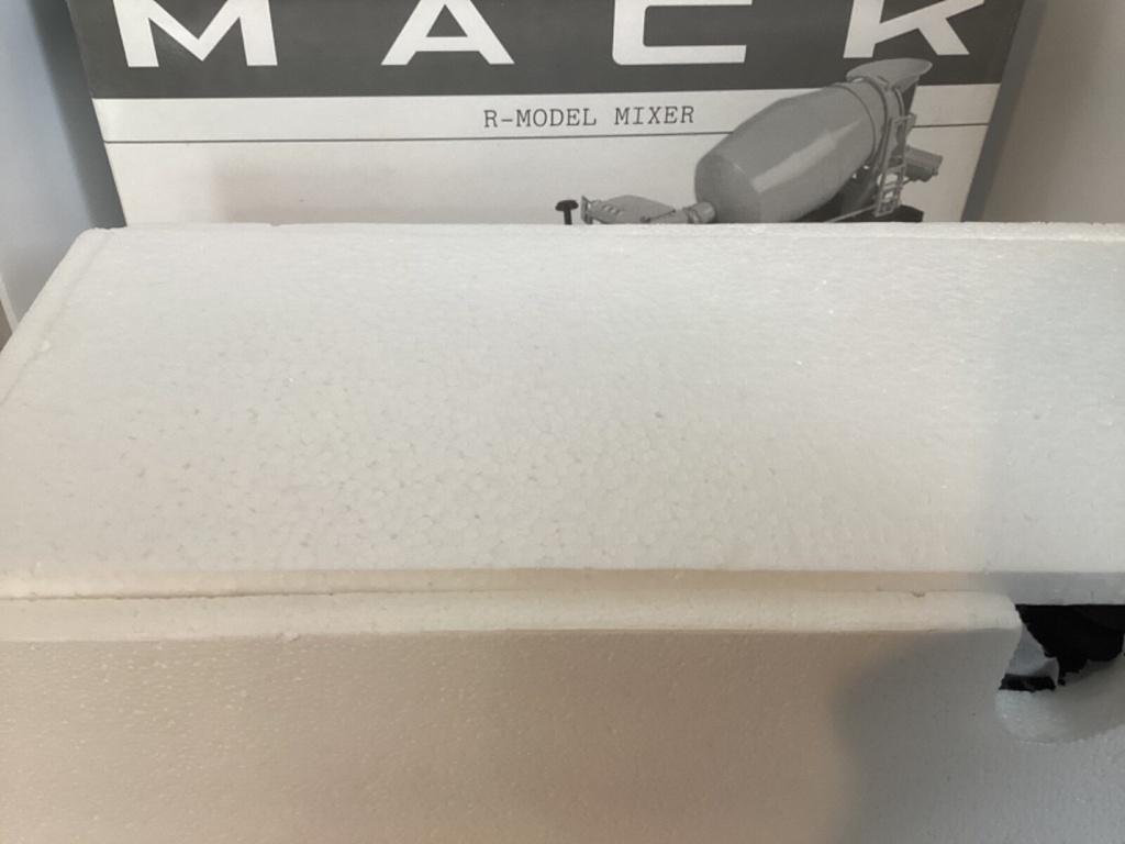 1/34 First Gear R Model Mixer Tarmac Mixer 10-2320 image