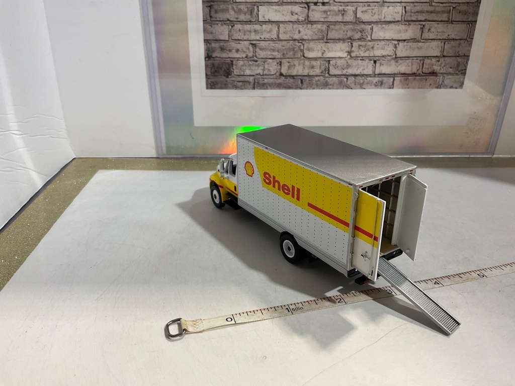 GREENLIGHT 2013 INTERNATIONAL  WORKSTAR SHELL BOX VAN  **NO BOX image