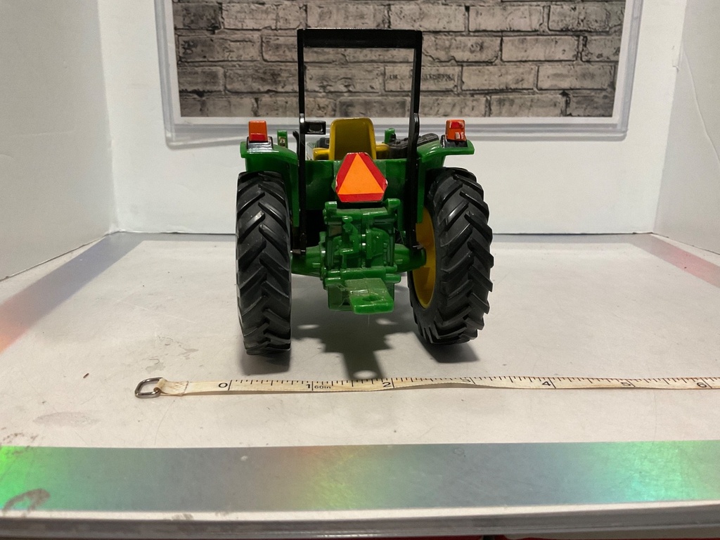 ERTL 640 JOHN DEERE PLASTIC/DIECAST TRACTOR **NO BOX image