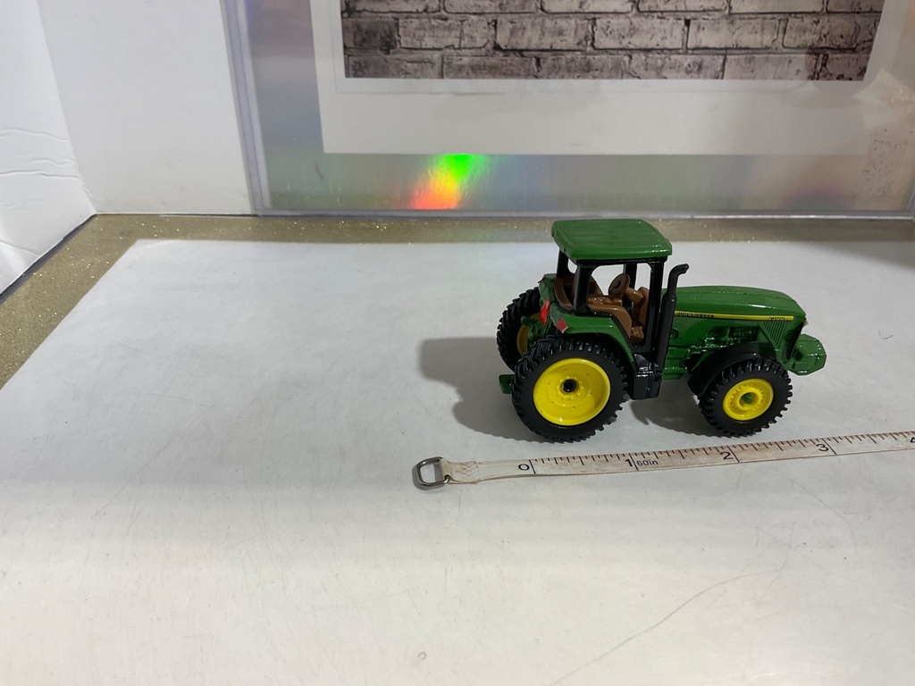 JOHN DEERE 8300 TRACTOR **NO BOX image