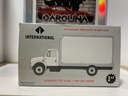 1/54 - FIRST GEAR INTERNATIONAL 4900 SERIES STRAIGHT TRUCK image
