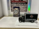 1/54 - FIRST GEAR INTERNATIONAL 4900 SERIES STRAIGHT TRUCK image