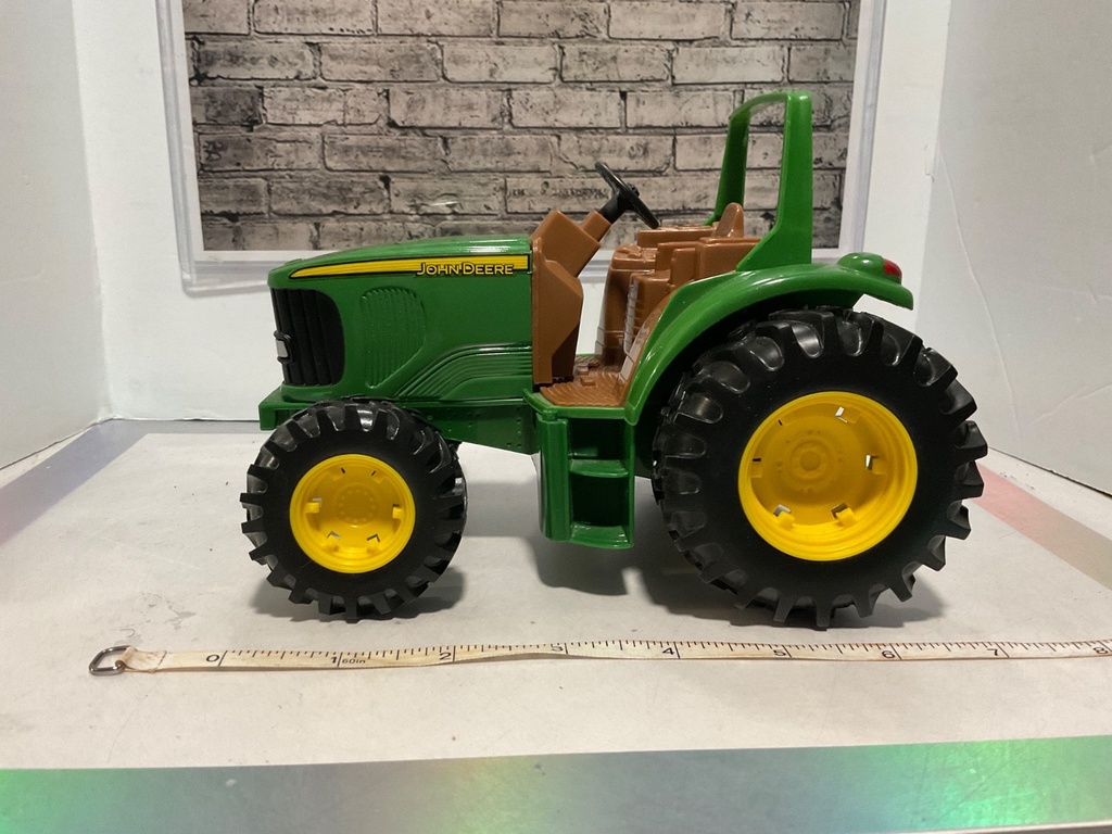 ERTL 35024 PW JOHN DEERE PLASTIC/DIECAST TRACTOR **NO BOX image