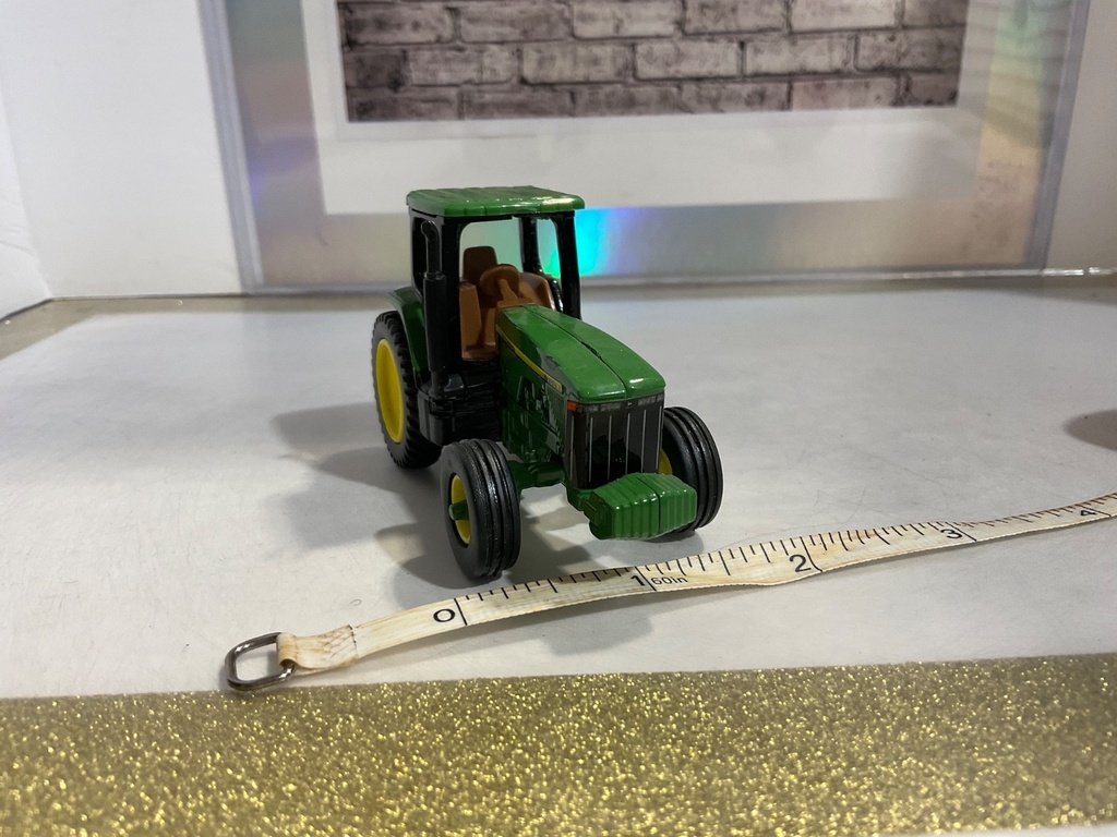 JOHN DEERE TRACTOR  8200 SINGLE WHEEL **NO BOX image