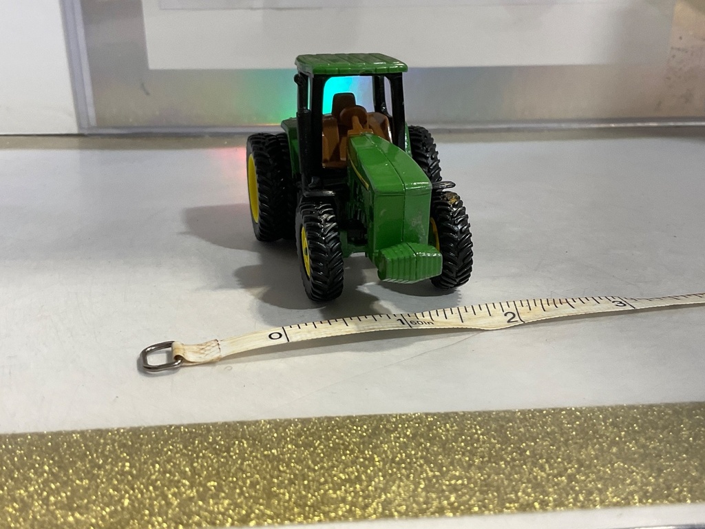 JOHN DEERE 8400 DUAL WHEELS  TRACTOR **NO BOX image