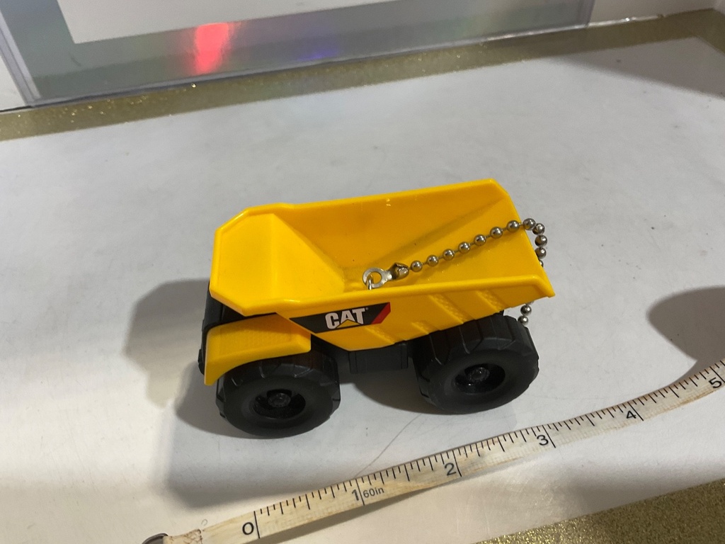 CAT DUMP TRUCK PLASTIC  SINGLE WHEEL **NO BOX image
