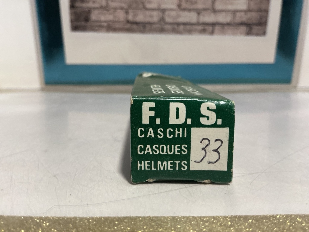 F.D.S HELMET - NO.33 NICCARDO PATRESE [DAMAGED BOX] image