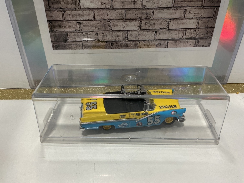 QUARTZO - 1956 Ford Fairlane NASCAR #55 Mel Larson image