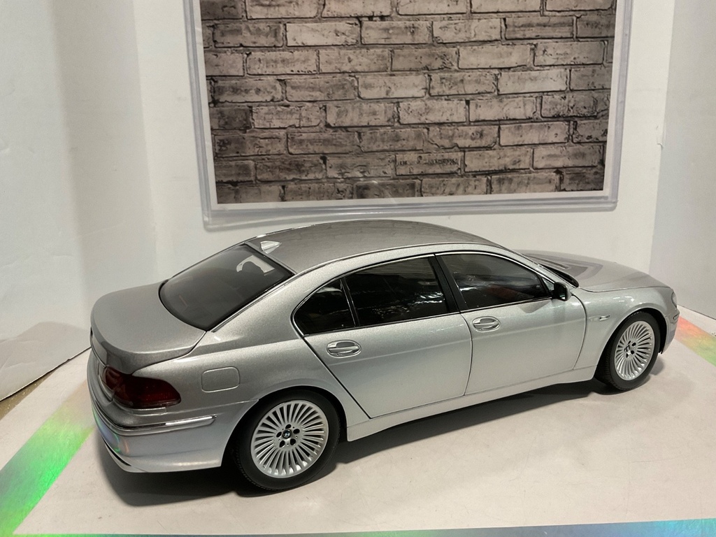 KYOSHO BMW 760LI SILVER NO.0857S image