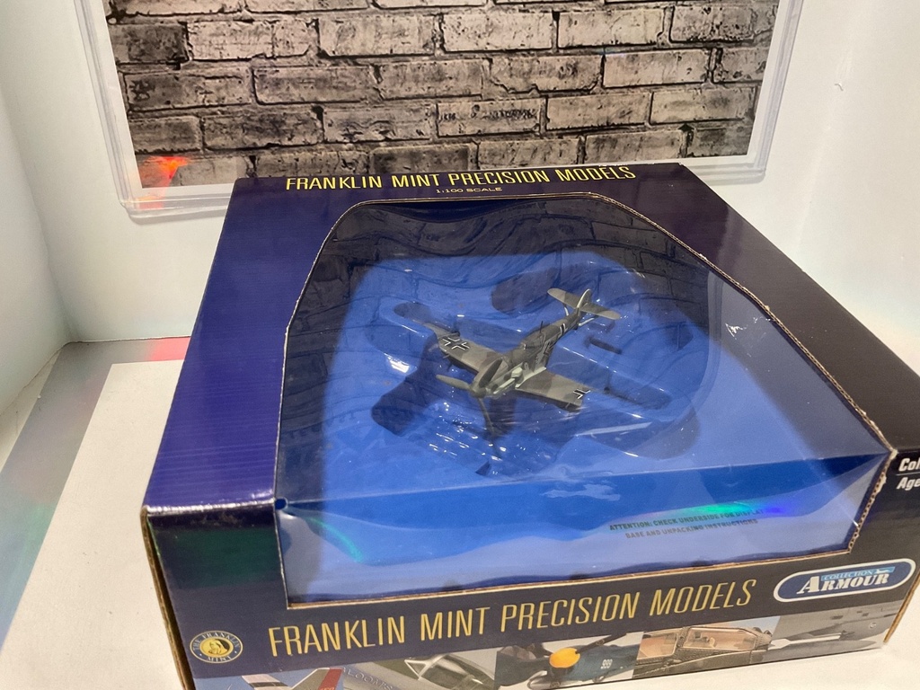 Franklin Mint:  COLLECTION ARMOUR M11E274 - BF-109 - 1:100 Scale- Die Cast image