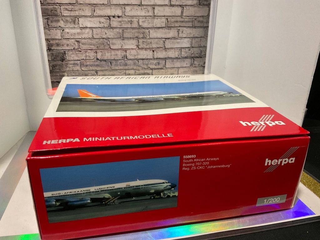 1/200 HERPA SOUTH AFRICAN AIRWAYS  BOEING 707-320~~~~~~ image