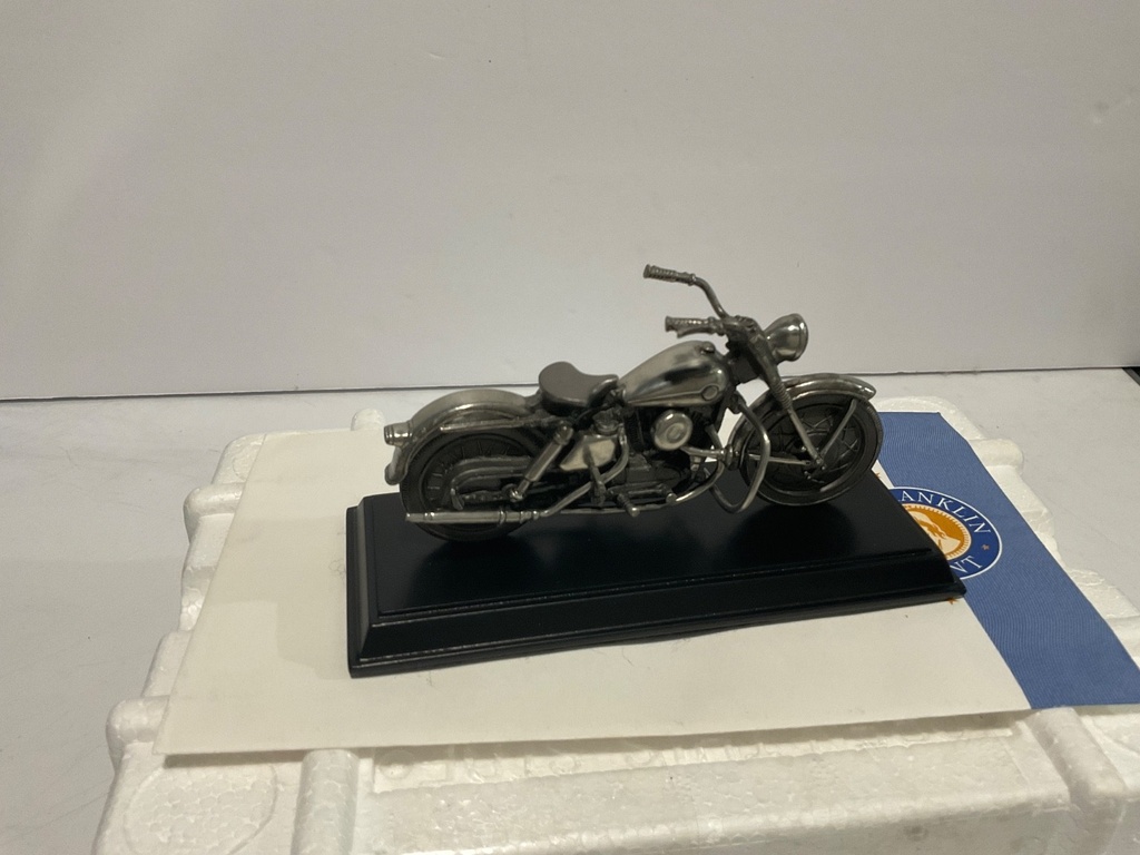 FRANKLIN MINT  B11C001 1957 SPORTSER MINATURE PEWTER image