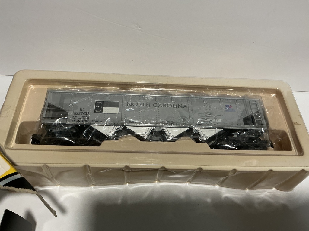 O 1/48 SCALE K LINE NC DIE CAST HOPPER BOX DAMAGED image
