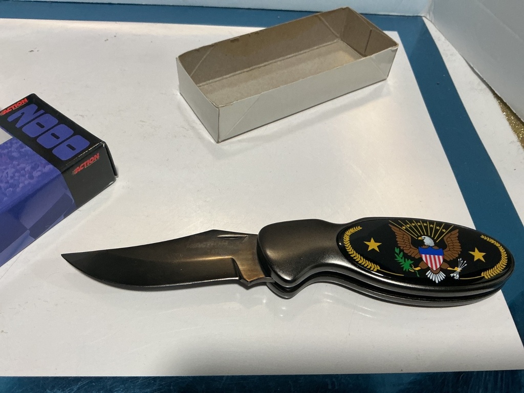 ACTION ARMED FORCES COLLECTOR KNIFE 1 OF 3000 image