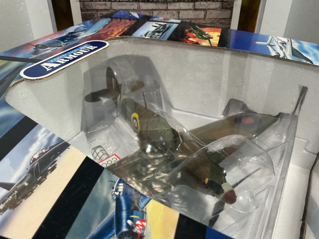 1/48 Franklin Mint COLLECTION ARMOUR HURRICANE MKI UK RAF 257 BURMA image