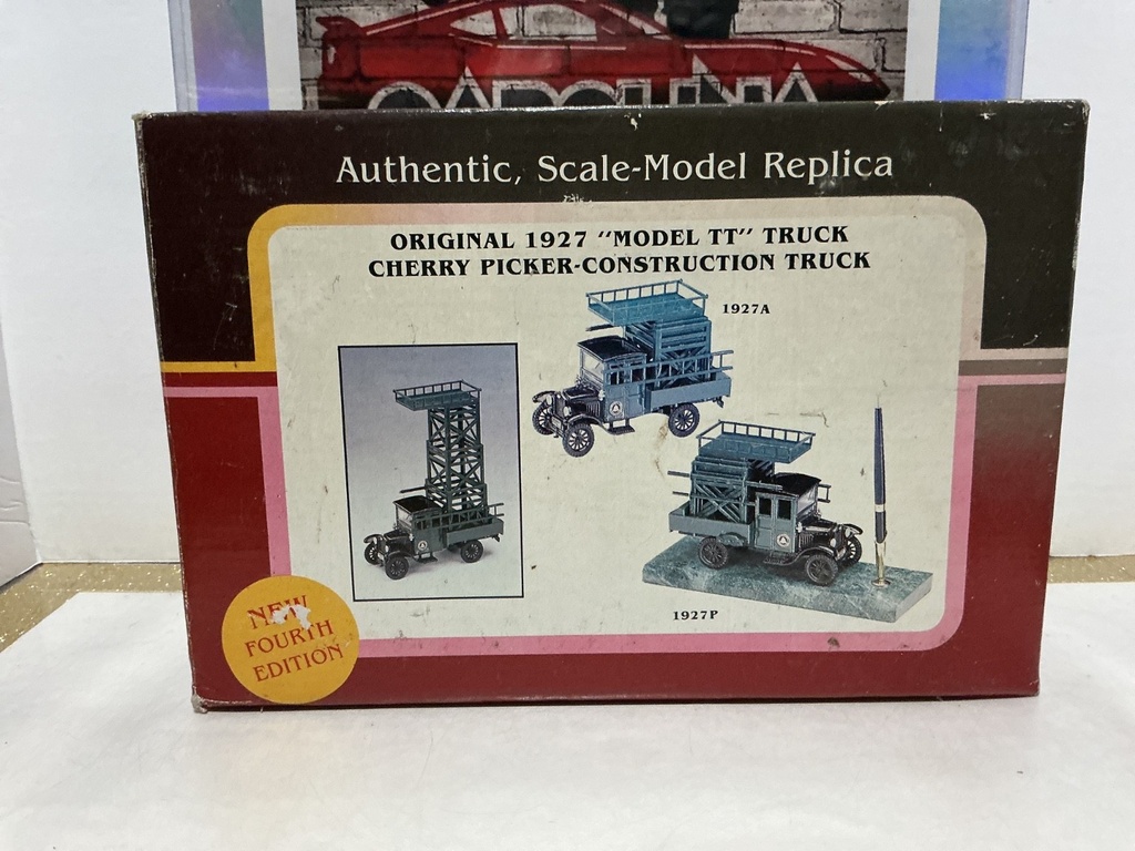 YORKSHIRE 1927 “MODEL TT” FORD CHERRY PICKER CONSTRUCTION TRUCK image