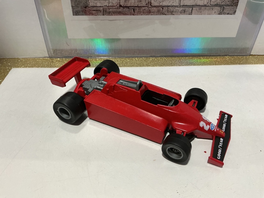 1/25 HOTWHEELS FERRARI 126C #28 image