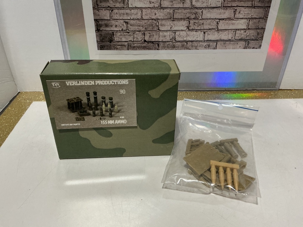 Verlinden Productions - 155mm ammo image