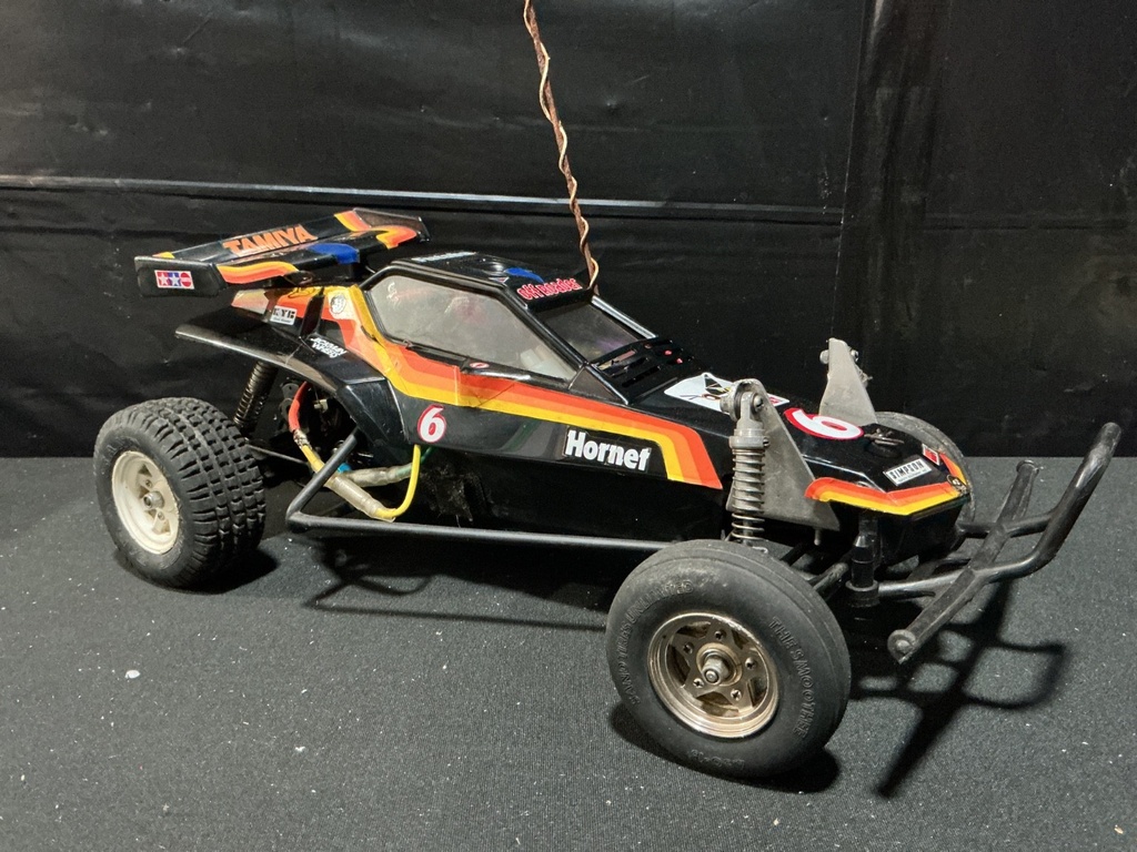 1/10 TAMIYA HORNET [COMPLETE MINUS RADIO CONTROLLER] [UNTESTED] image