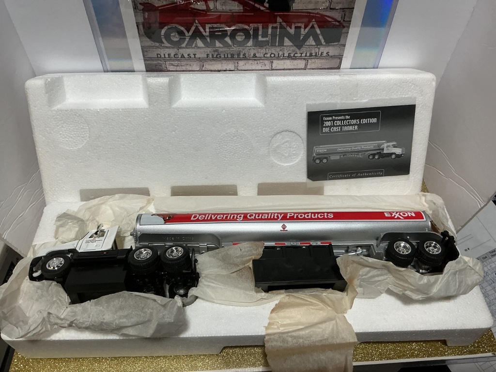 EXXON 2001 COLLECTION’S EDITION 2ND EDITION DIE-CAST TANKER image