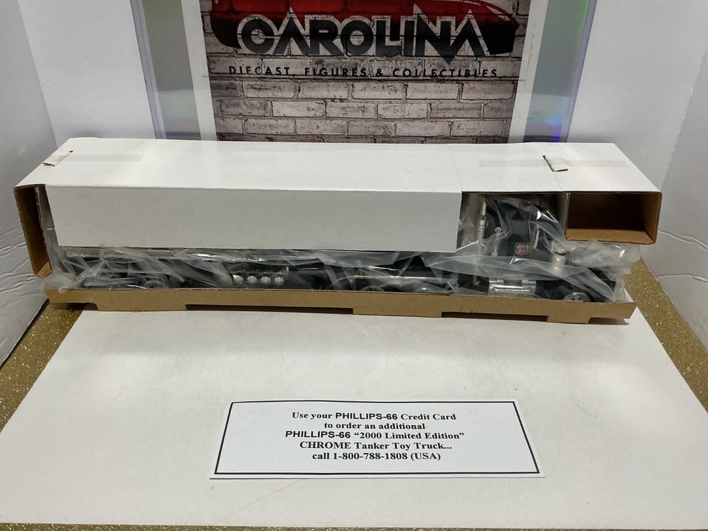 PHILLIPS 66 - YEAR 2000 CREDIT CARD EDITION TANKER TRUCK image