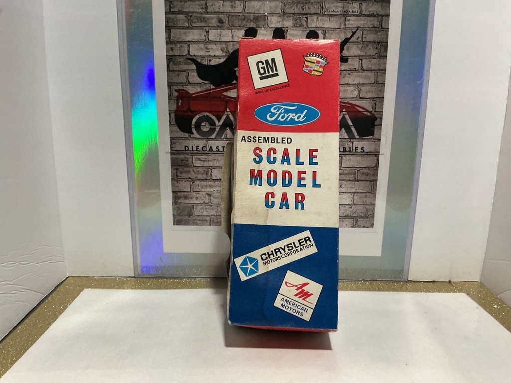[DAMAGED BOX] 1/25 SCALE JO-HAN MODEL CAR - 1981 MUSTANG FROMO COBRA BLACK/GREEN image