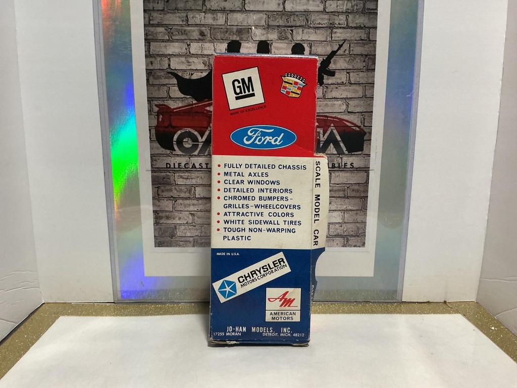 [DAMAGED BOX] 1/25 SCALE JO-HAN MODEL CAR - 1981 MUSTANG FROMO COBRA BLACK/GREEN image