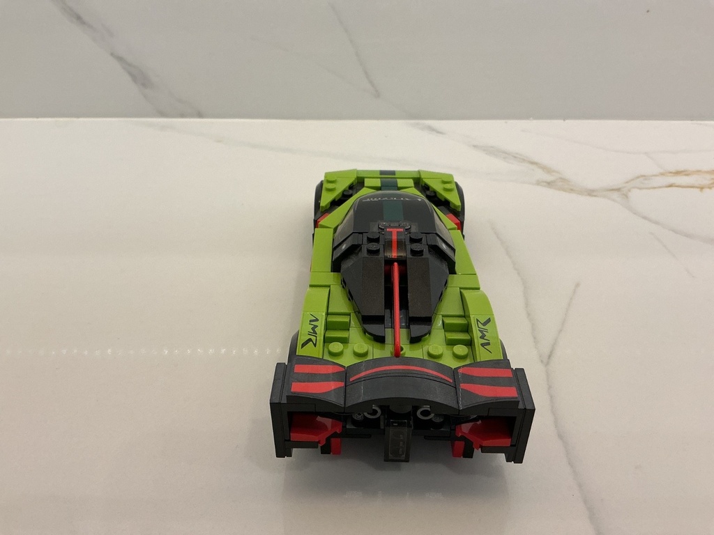 LEGO SPEED CHAMPIONS #76910 Aston Martin Valkyrie AMR Pro image