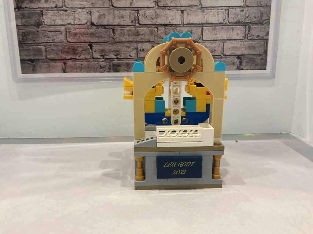 LEGO® LEG GODT 2021 AMUSEMENT PARK SET image