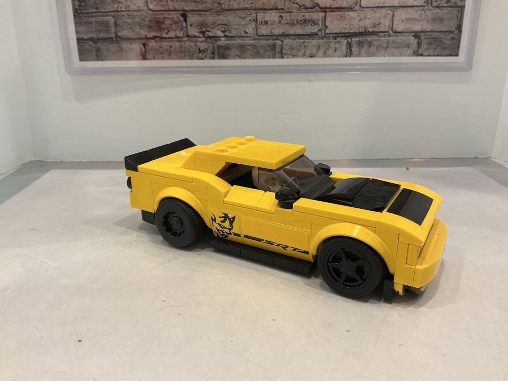 LEGO SPEED CHAMPIONS: 2018 Dodge Challenger SRT Demon image