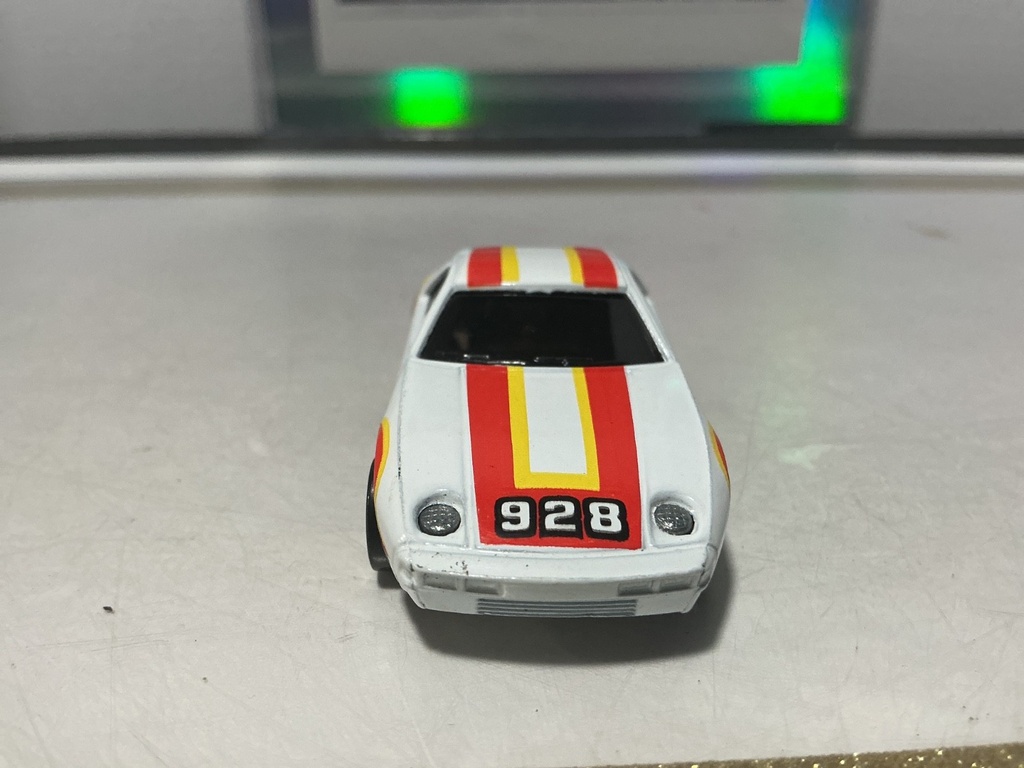 1/64 1983 HOT WHEELS PORSCHE P-928 GOLDWHEELS HONG KONG NEAR MINT image