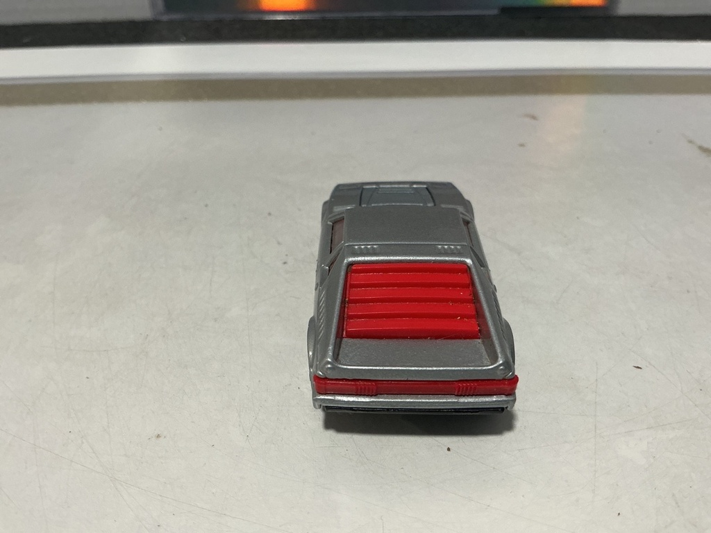 1/64 MATCHBOX LESNEY BMW M1 #52 1981 - MADE IN ENGLAND image