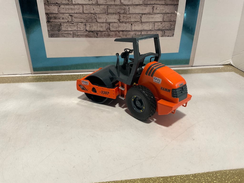 1/34 FIRST GEAR HAMM 3307 VIBRATING ROLLER   {LOOSE NO BOX} image