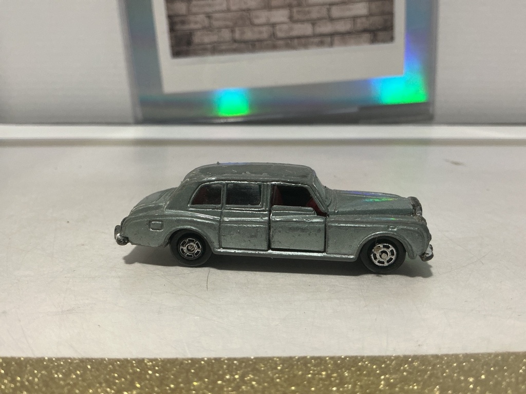 1/64 YATMING NO. 1051 PHANTOM VI ROLLS-ROYCE MADE IN HONG KONG image