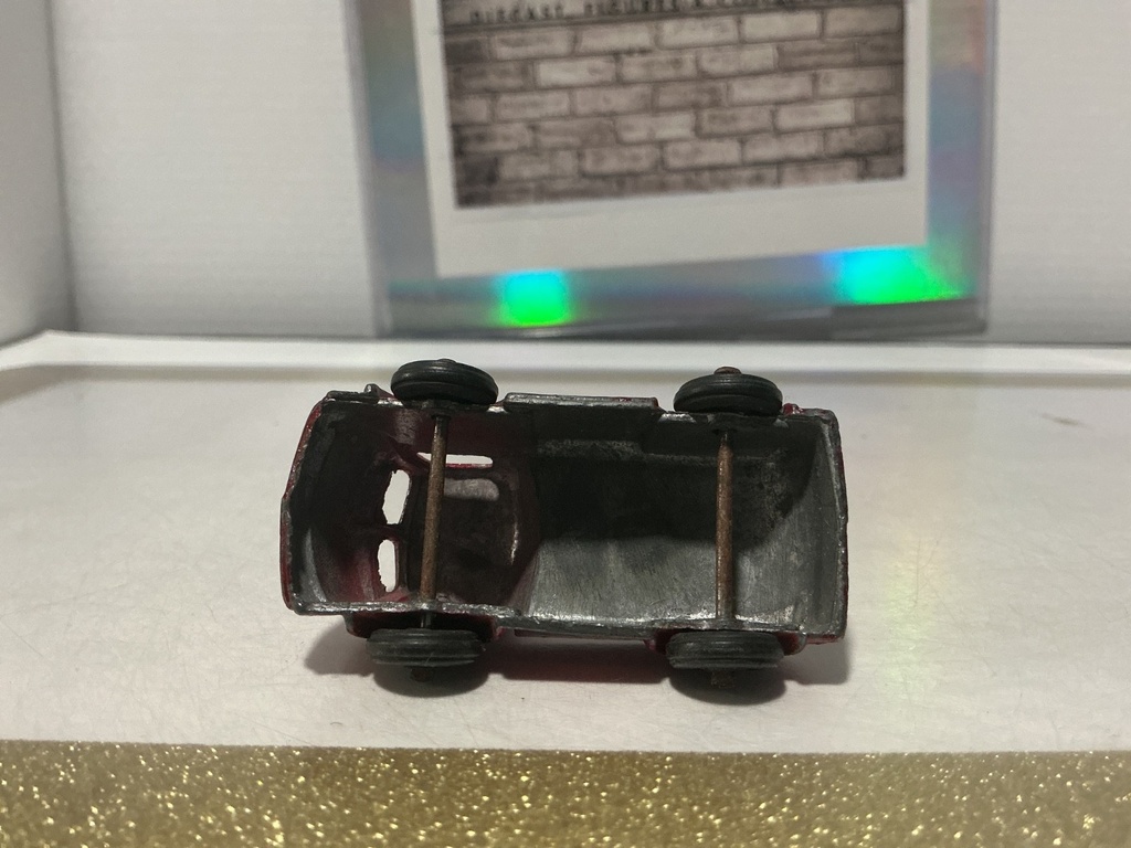 1/64 VINTAGE 1940S–1950S BARCLAY DIECAST SEMI-TRUCK CAB image