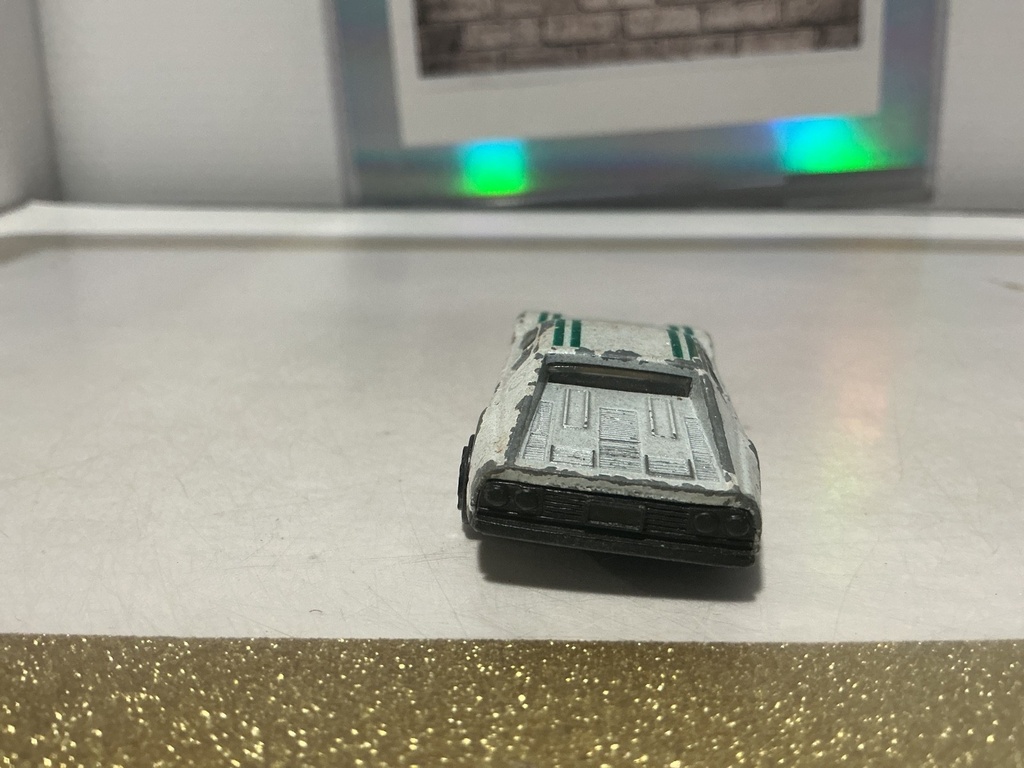 1/64 YATMING VINTAGE FERRARI 308 GTB image