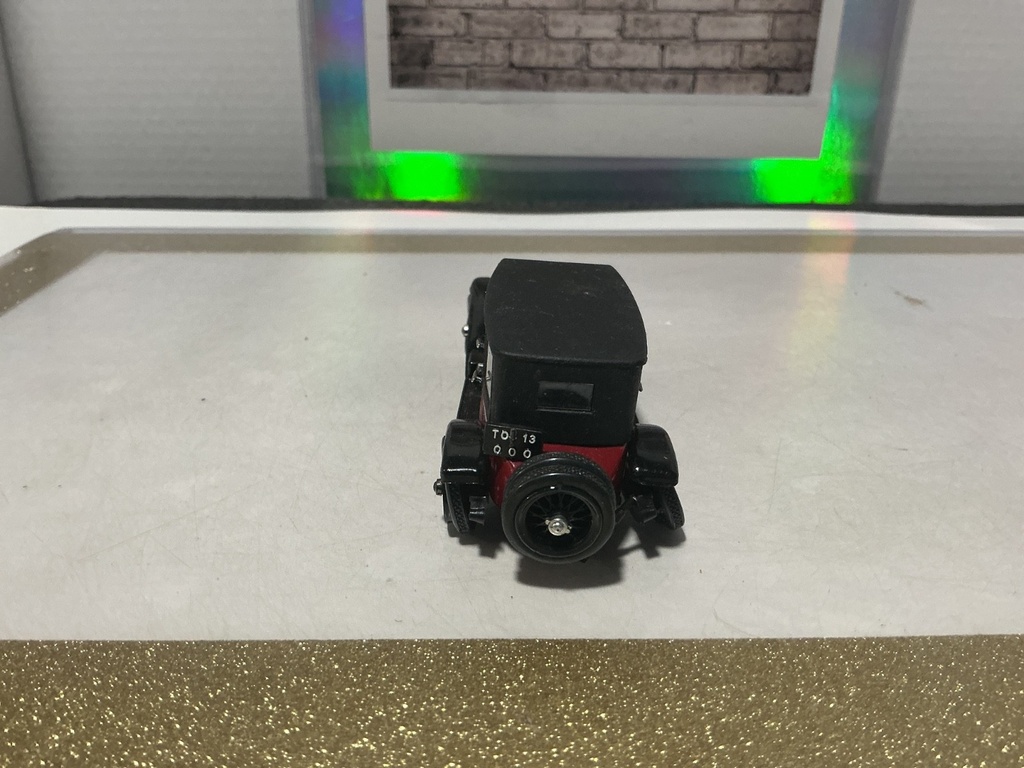 1/43 DUGU MINAUTOTOYS LANCIA LAMBDA 5 S [TIRES/AND REAR AXLE MESSED UP] image