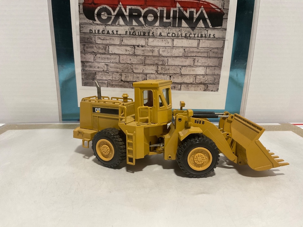 1/50: NZG #167 CATERPITLAE 988B WHEEL LOADER image