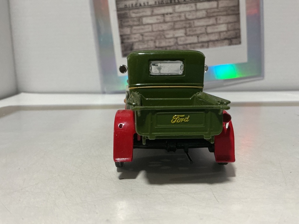 1/32 NEW RAY - 1931 Ford Model A Pickup image