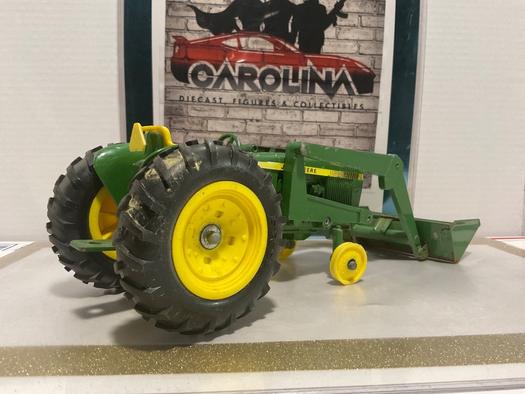 1/16:ERTL JOHN DEERE 2440 2WD TRACTOR WITH LOADER PARYS JUNKYARD TRACTOR image
