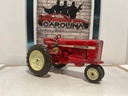 1/16: ERTL INTERNATIONAL JUNKYARD PARTS TRACTOR image