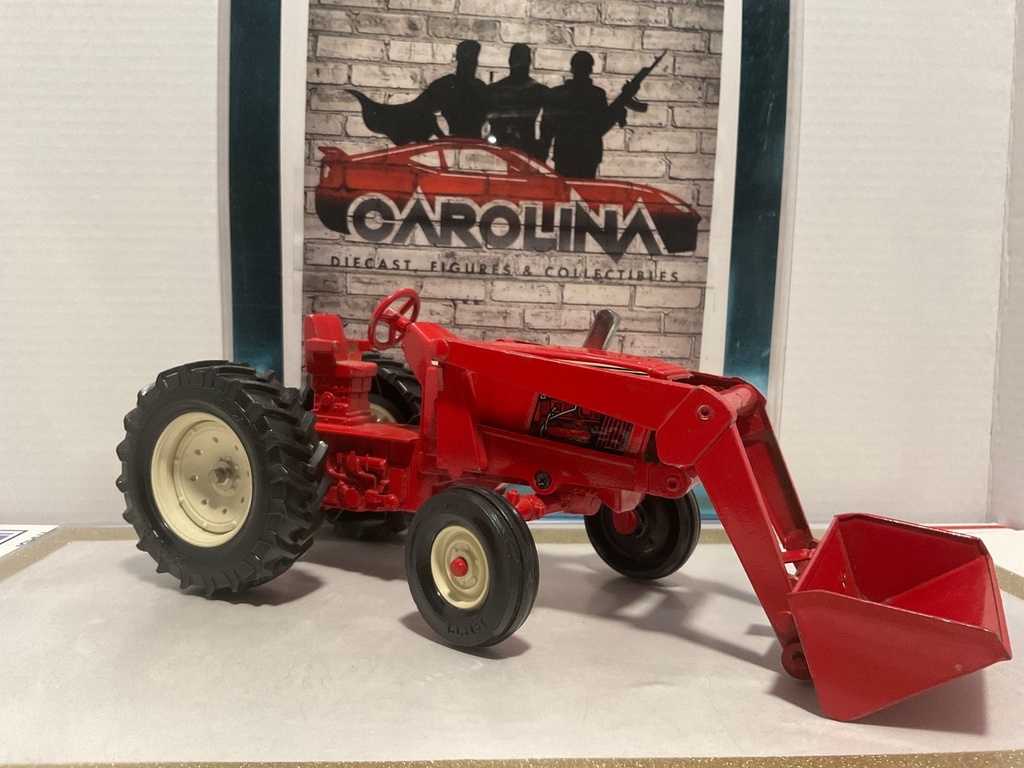1/16: ERTL INTERNATIONAL 415 TRACTOR LOADER image