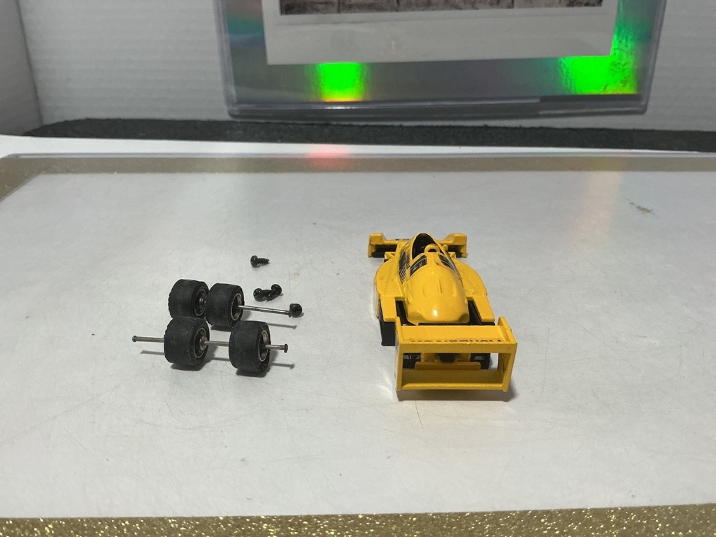 1/43 EIDAI RENAULT RS01 - MADE IN JAPAN [BROKEN] image