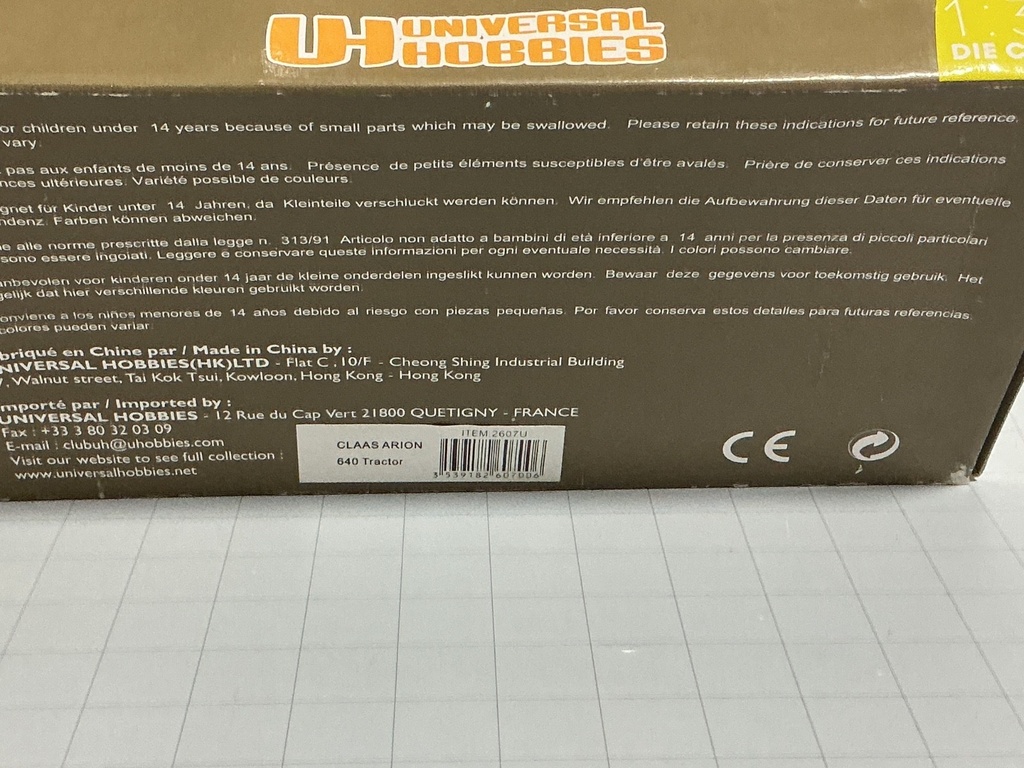 1/32 UNIVERSAL HOBBIES CLAAS. ARION 640 TRACTOR   {DISPLAYED,LOOSE IN BOX } image
