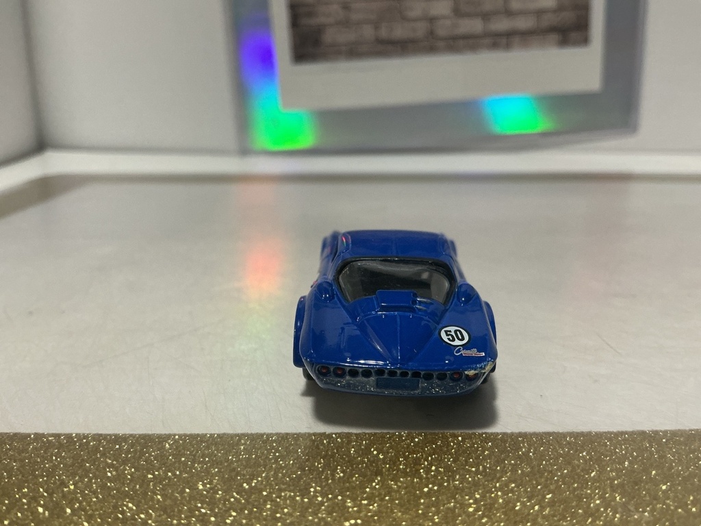 1/64 JOHNNY LIGHTNING 1998 PLAYING MANTIS - 1963 CORVETTE image