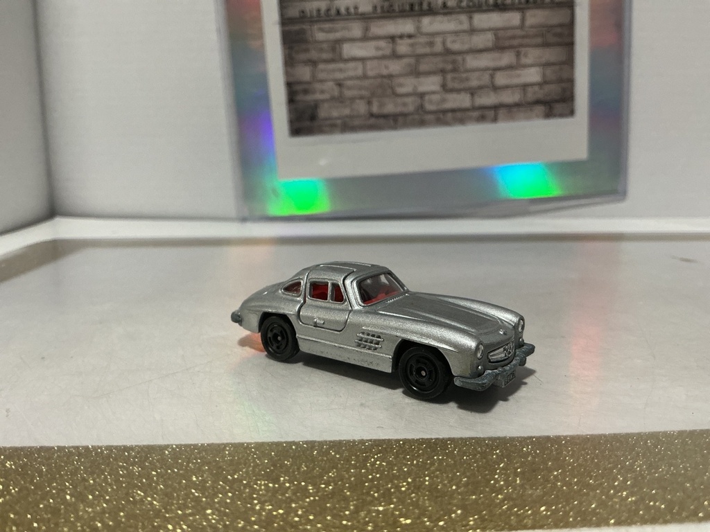 1/64 TOMICA MERCEDES BENZ 300 SL NO. F19 image