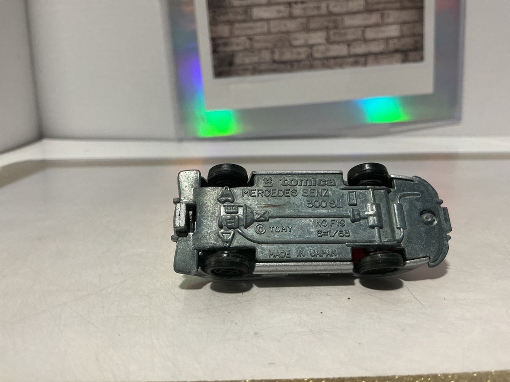 1/64 TOMICA MERCEDES BENZ 300 SL NO. F19 image